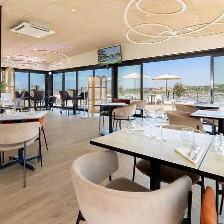 Golden Tulip & Rooftop Provence