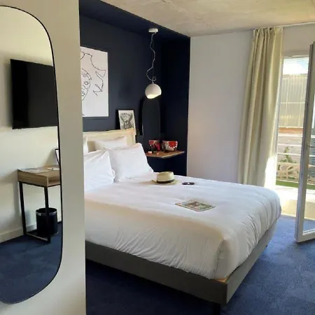 Golden Tulip Hotel & Rooftop Martigues Provence Hotel 4*