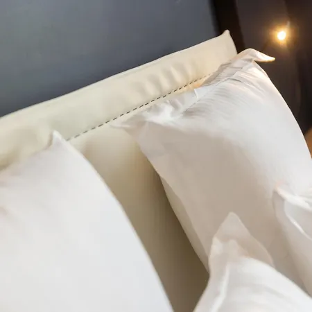 Golden Tulip Hotel & Rooftop Martigues Provence Hotel 4*