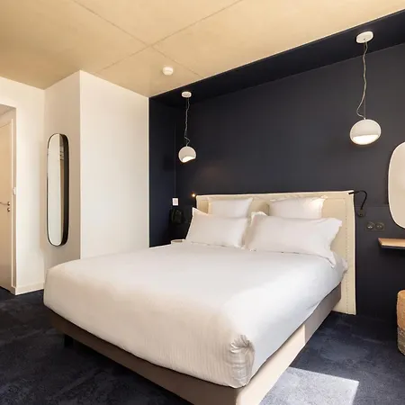 Golden Tulip Hotel & Rooftop Martigues Provence Hotel 4*