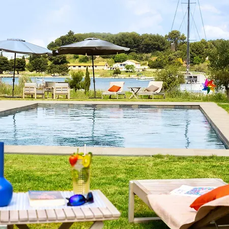 Golden Tulip Hotel & Rooftop Martigues Provence Hotel Martigues