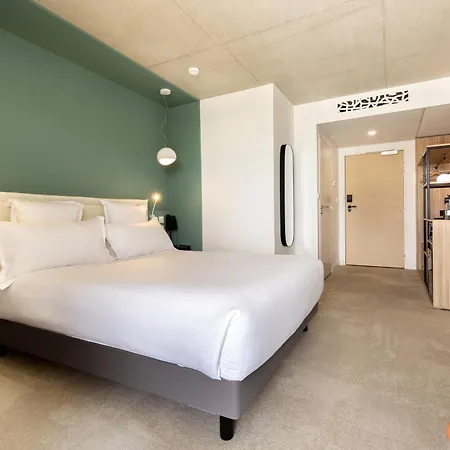 Golden Tulip Hotel & Rooftop Martigues Provence Hotel
