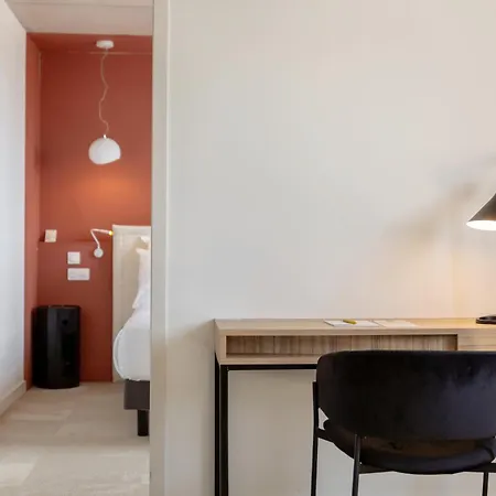 Golden Tulip Hotel & Rooftop Martigues Provence Hotel 4*